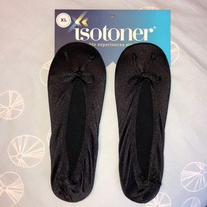 isotoner Shoes - NWT Isotoner Satin Ballet slippers XL (9.5-10.5) isotoner Shoes - NWT Isotoner Satin Ballet slippers XL (9.5-10.5)